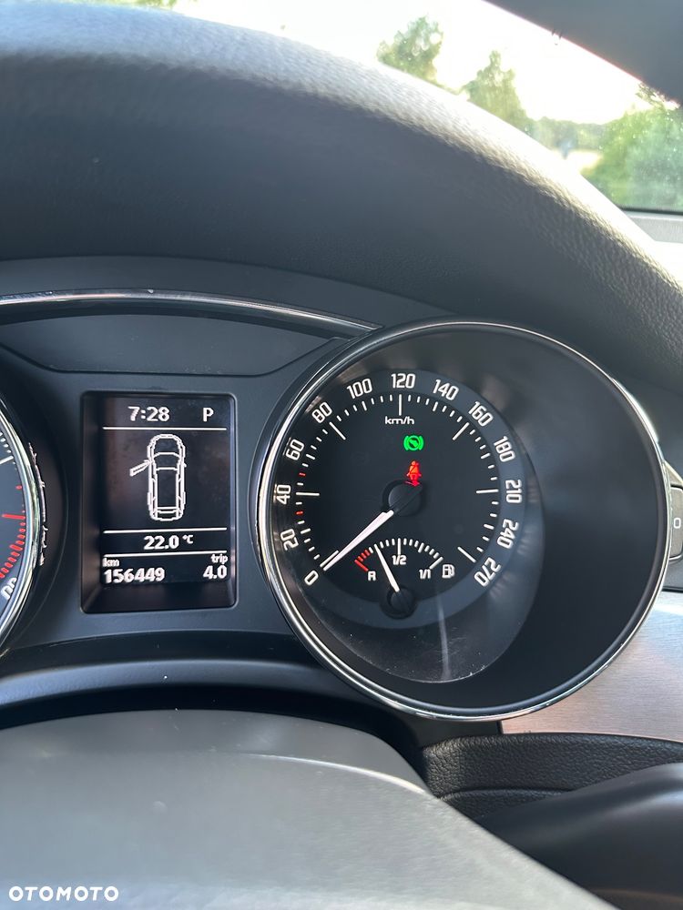 Skoda Superb 2.0 TSI DSG Exclusive - 24
