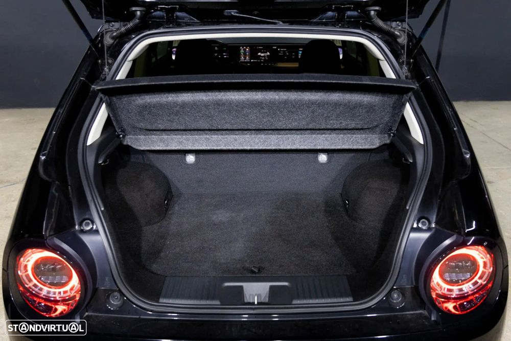 Honda e Advance (17") - 32