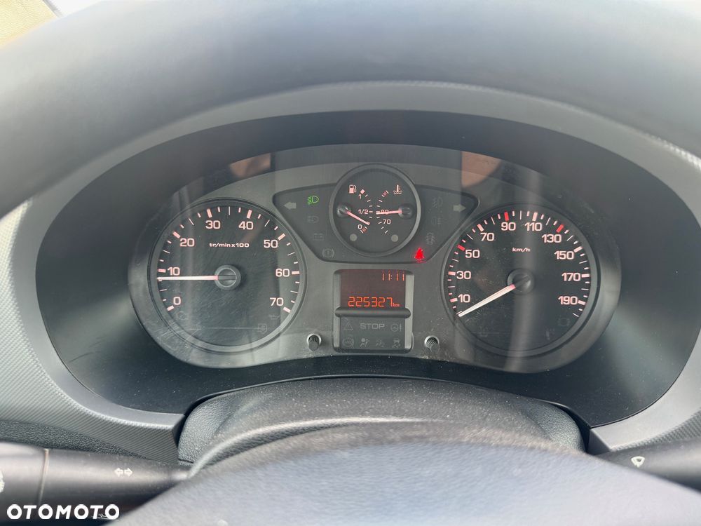 Peugeot Partner - 9