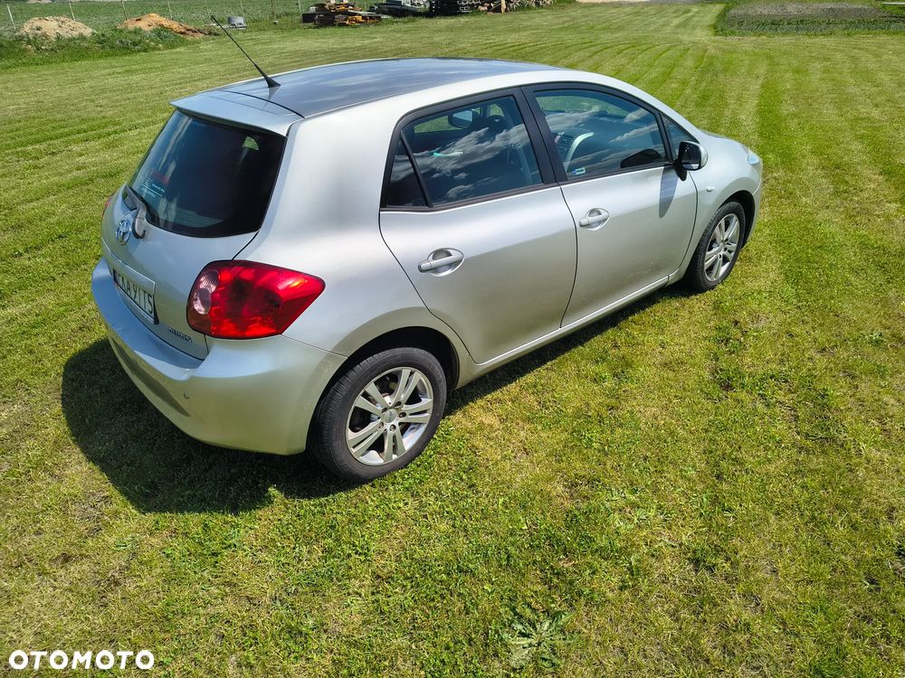 Toyota Auris 1.6 VVT-i Luna - 3
