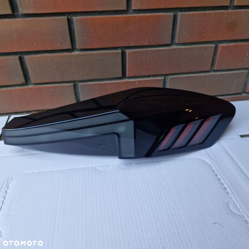 BMW XM G09 22- LAMPA TYLNA LAMPY LED PRAWA EUROPA - 5