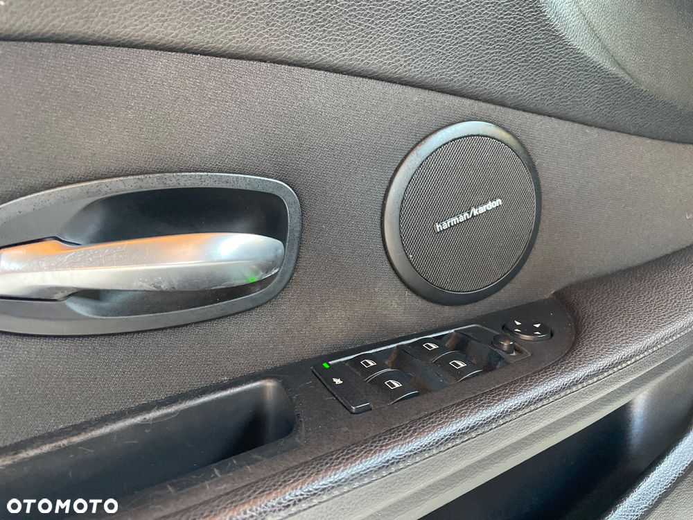 BMW Seria 5 520d - 25