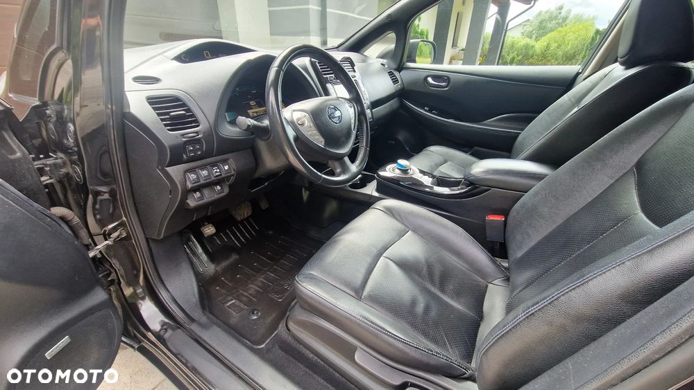 Nissan Leaf 24kWh Tekna - 11