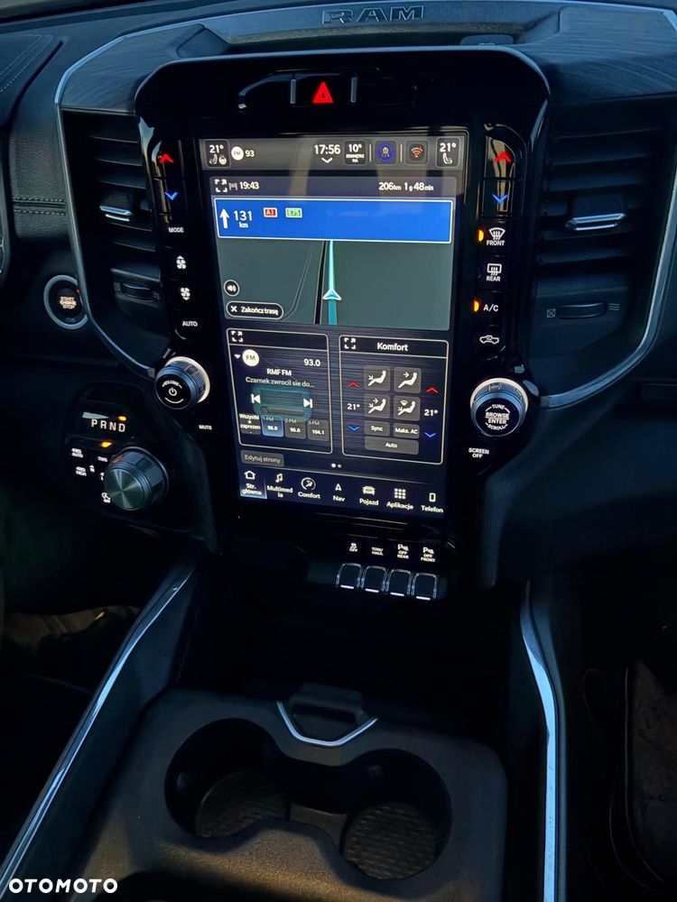 RAM 1500 Crew Cab Sport - 3