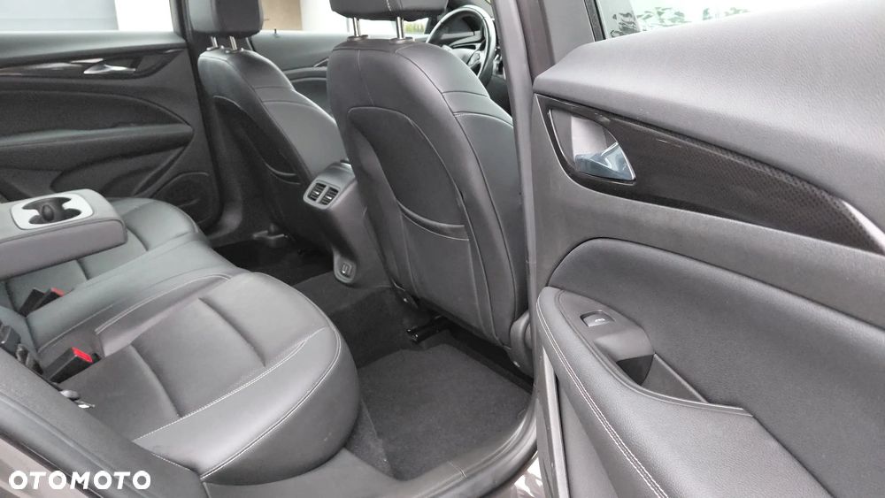 Opel Insignia 2.0 CDTI 4x4 Elegance S&S - 26