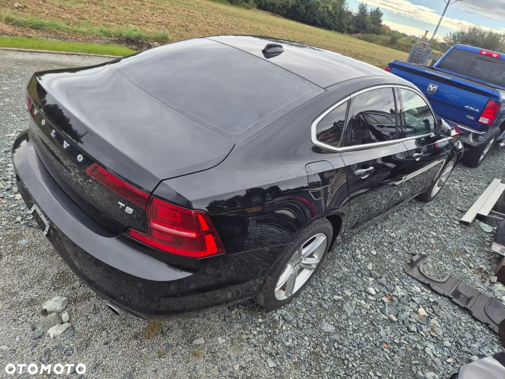 Volvo S90 T5 Momentum - 9