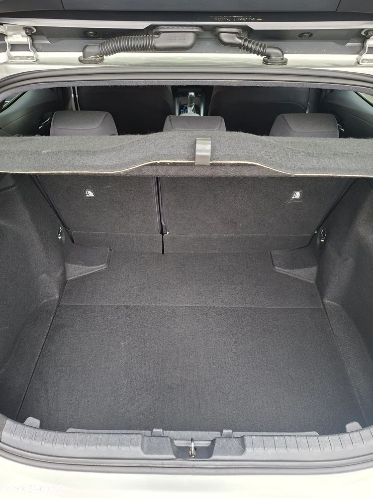 Toyota Corolla 1.8 Hybrid Comfort - 18