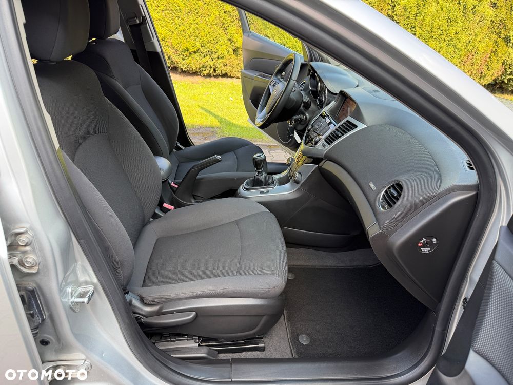 Chevrolet Cruze 1.8 LT+ - 26