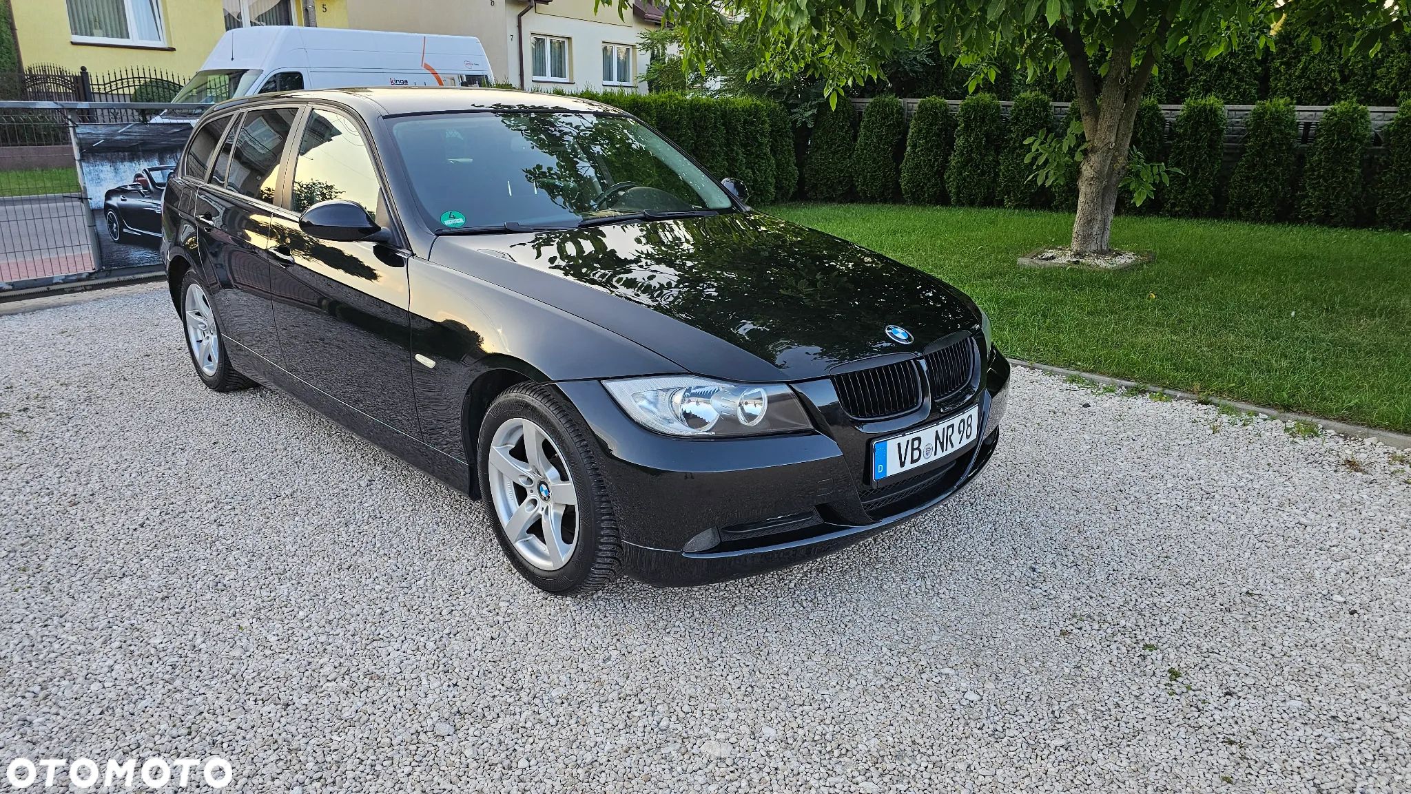 BMW Seria 3 318i - 1