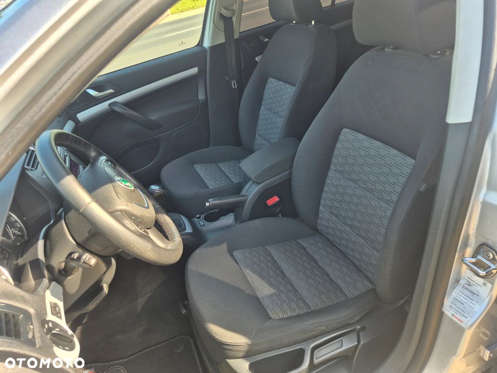 Skoda Octavia 2.0 TDI DPF Ambiente - 22