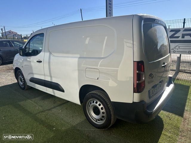 Toyota PROACE CITY LONGA CX.6 V. - 4