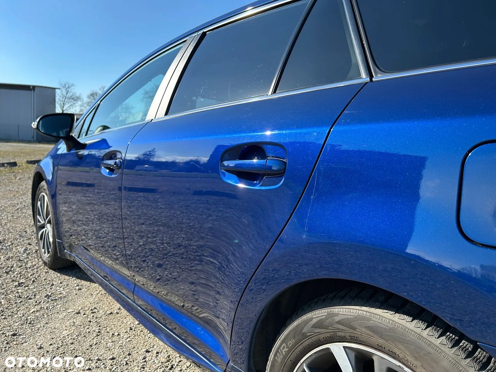 Toyota Avensis 2.0 D-4D Premium - 6