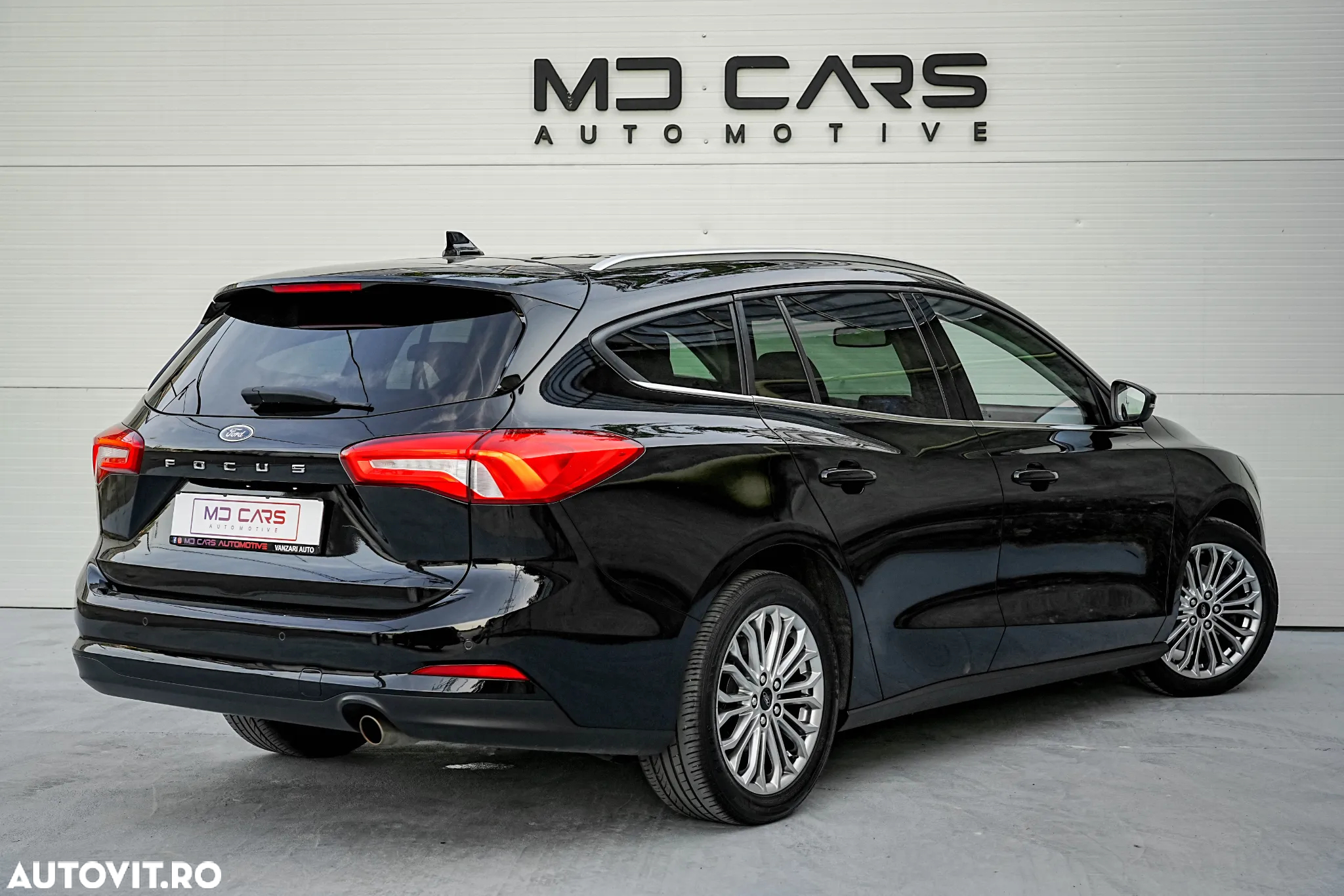 Ford Focus 1.5 EcoBlue Start-Stopp-System Aut. TITANIUM - 4