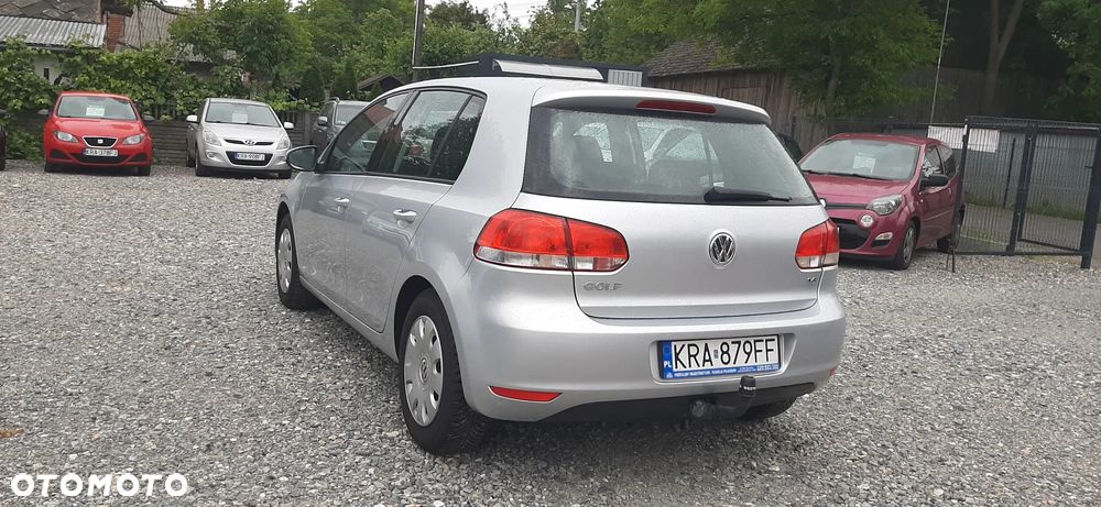 Volkswagen Golf - 10