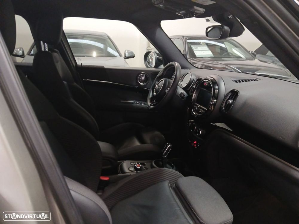 MINI Countryman - 16
