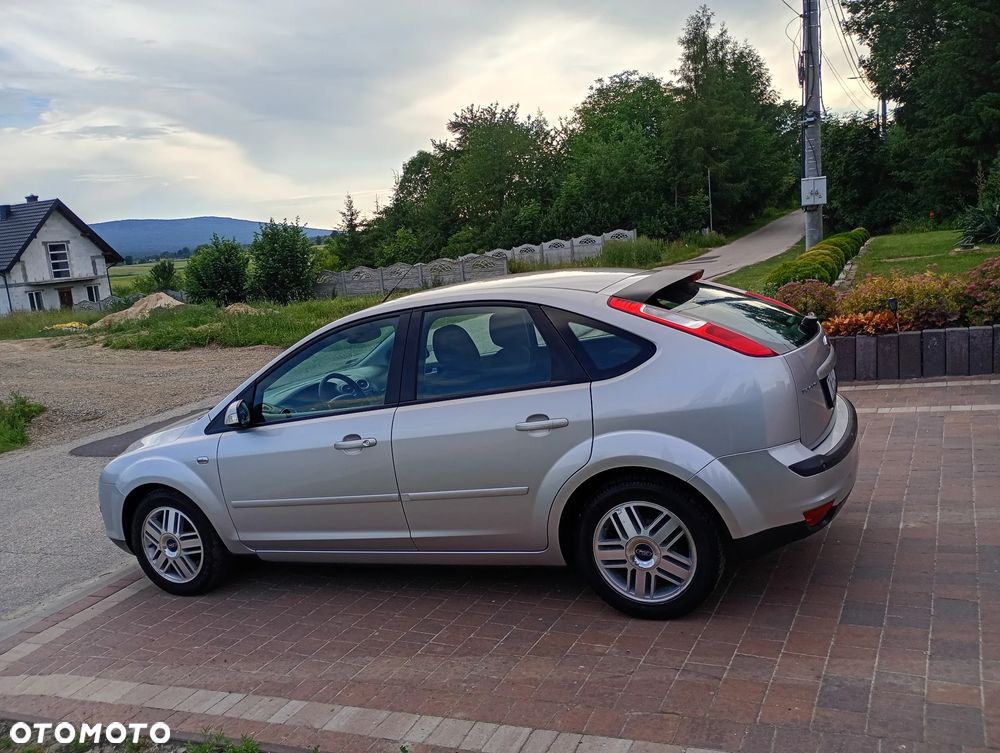 Ford Focus 1.6 Ti-VCT Style - 4