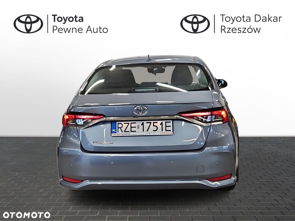 Toyota Corolla - 4