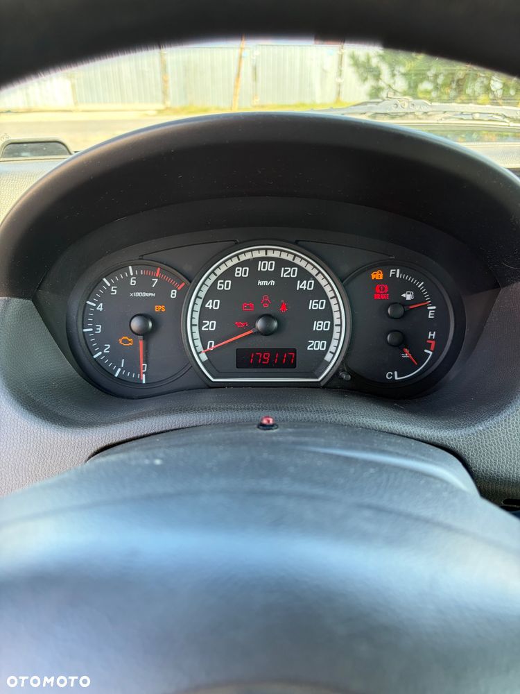 Suzuki Swift 1.5 GS - 4