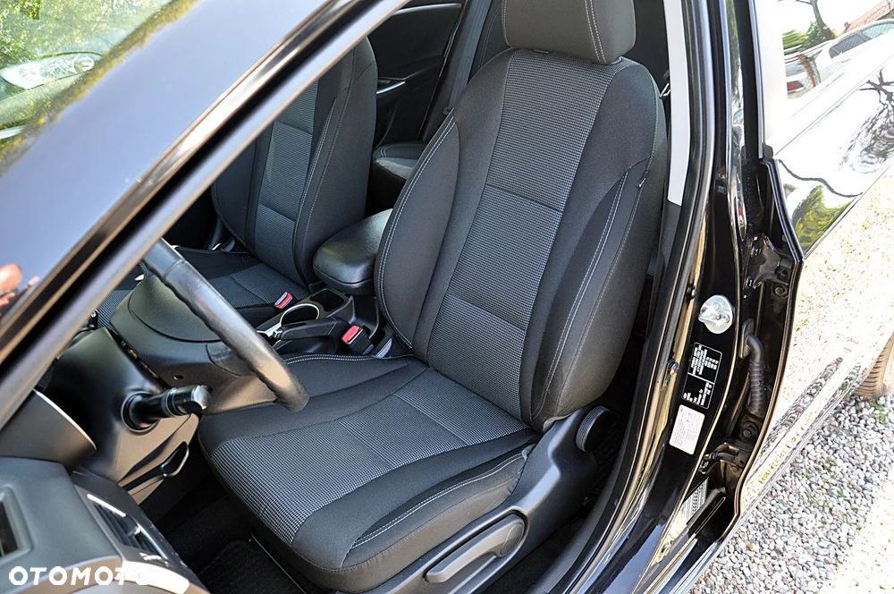 Hyundai i30 1.6 GDI Premium - 18
