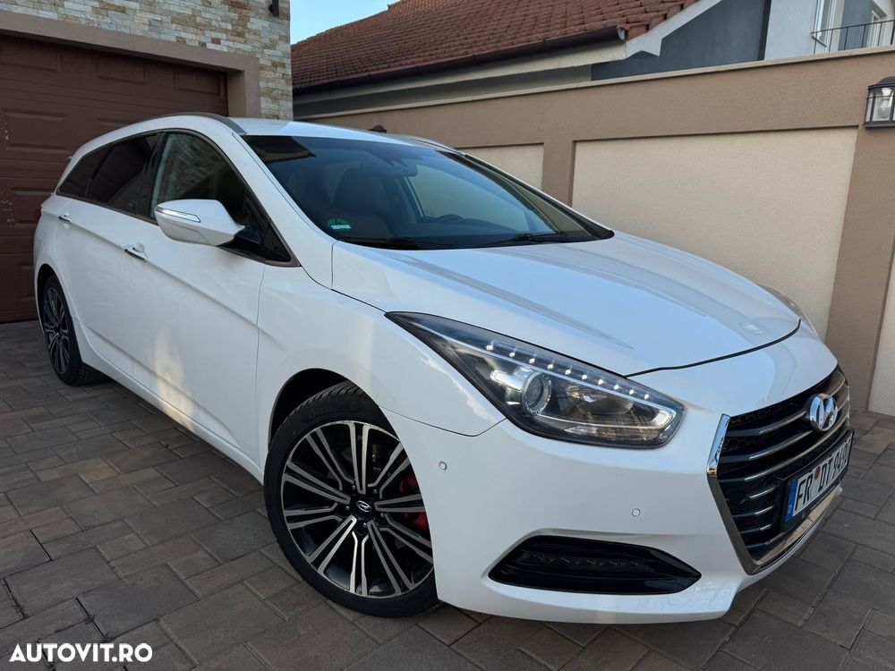 Hyundai i40 Kombi 1.7 CRDi DCT Premium - 2