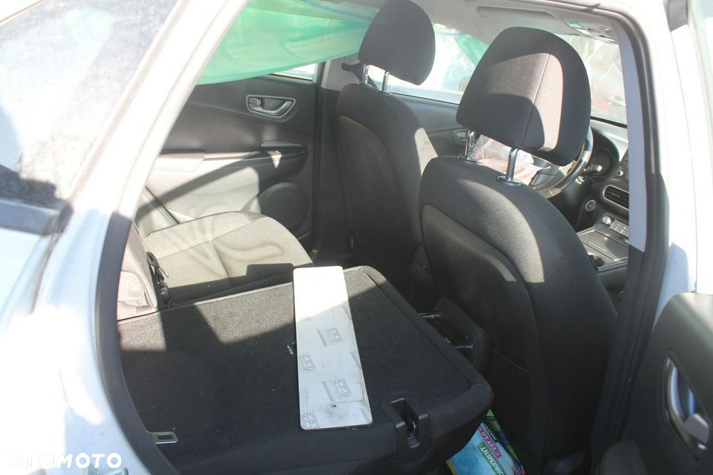 Hyundai Kona - 6