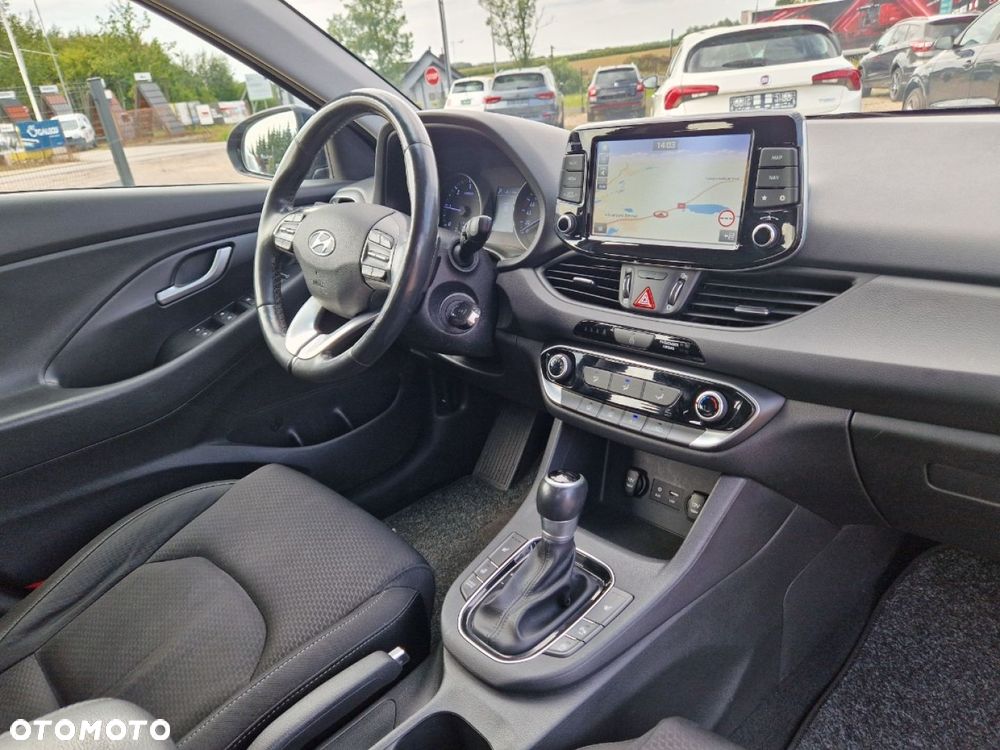 Hyundai i30 i30cw 1.6 CRDi Automatik Style - 22