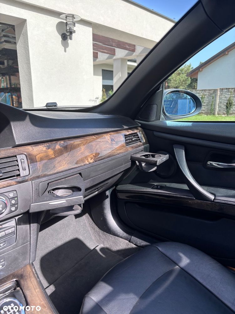 BMW Seria 3 320d - 10