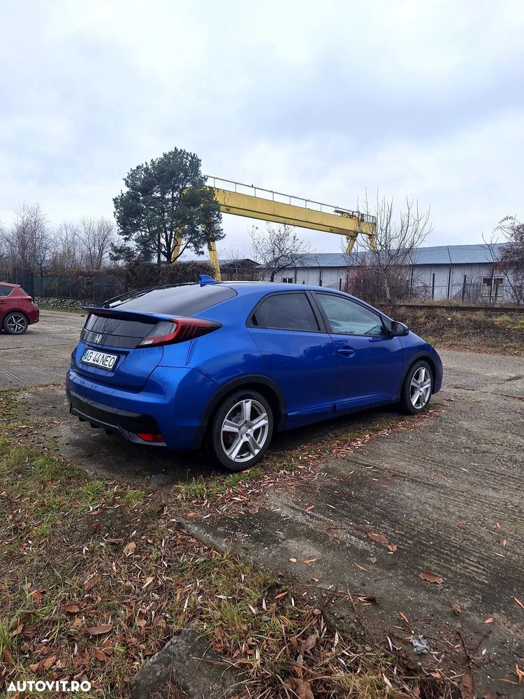 Honda Civic 1.8 i-VTEC MT Sport - 6