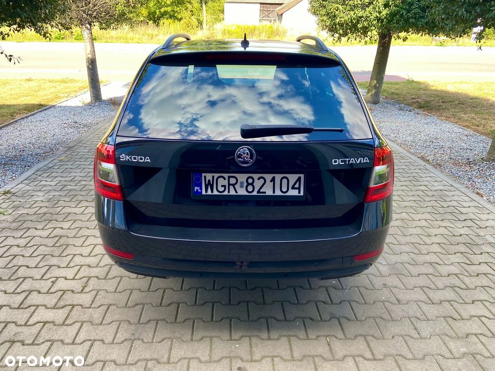 Skoda Octavia 1.6 TDI Ambition DSG - 5