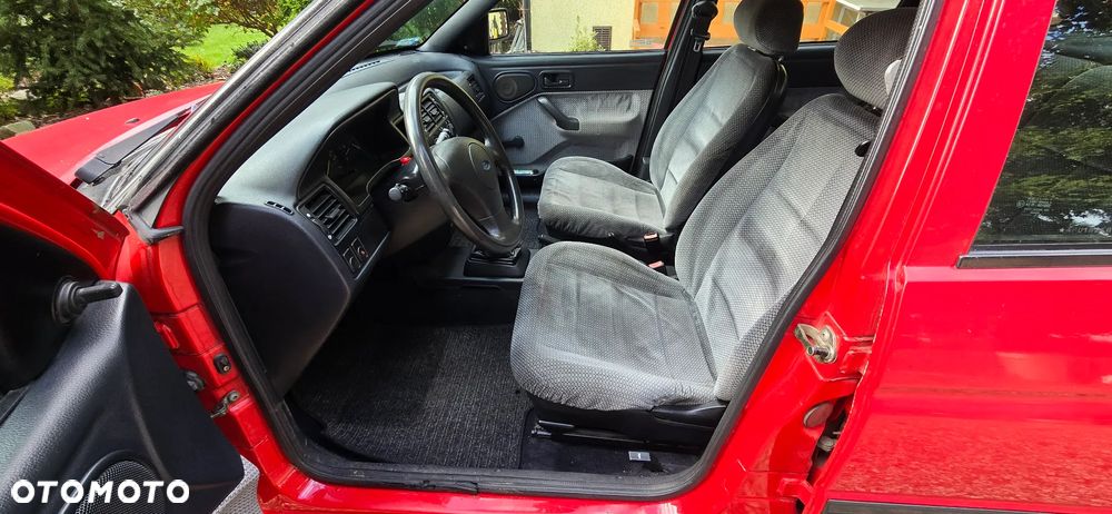 Ford Escort 1.3 CL - 18