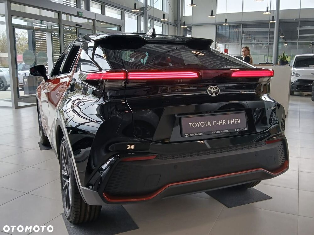 Toyota C-HR - 6
