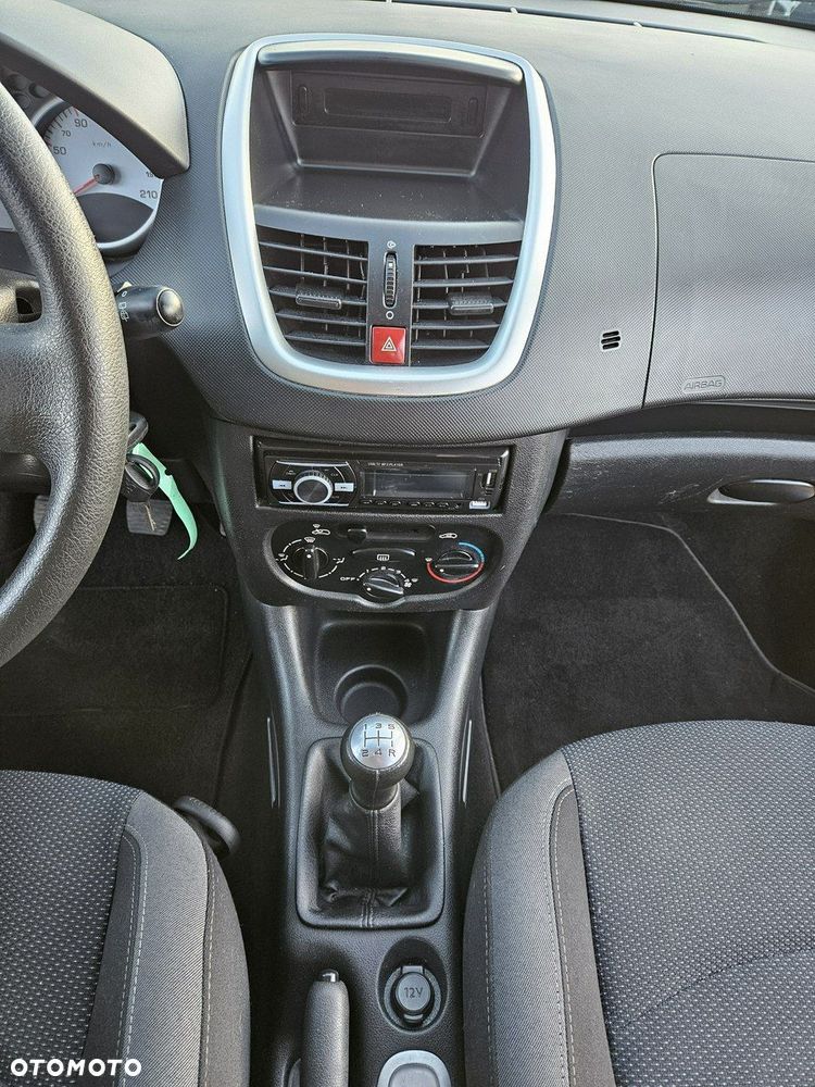 Peugeot 206 plus - 13