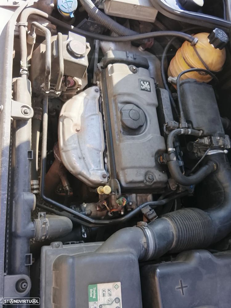 Peugeot 206 1.1 Color Line - 17