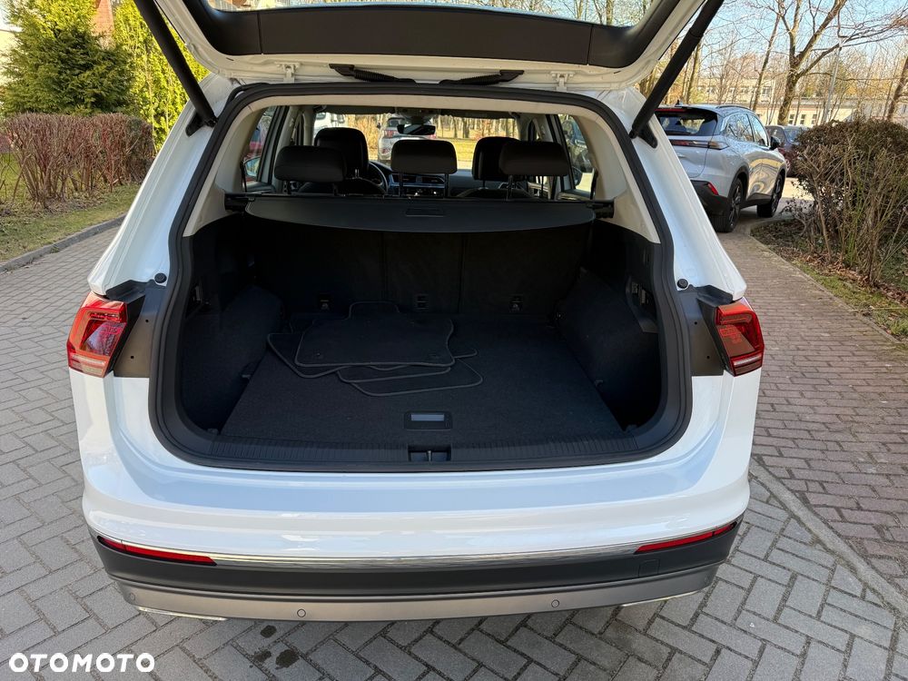 Volkswagen Tiguan - 13