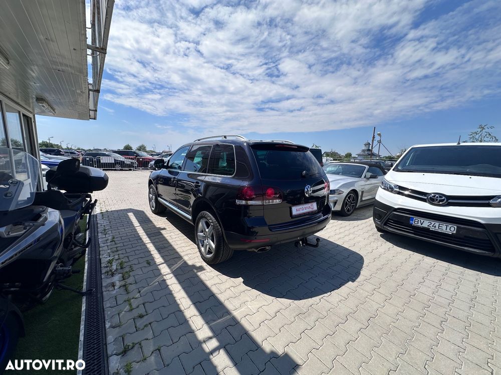 Volkswagen Touareg - 11
