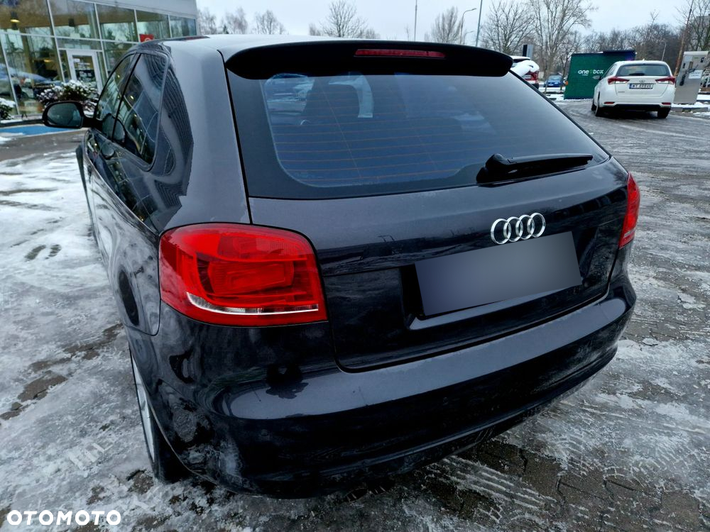 Audi A3 1.4 TFSI S line Sportpaket - 5