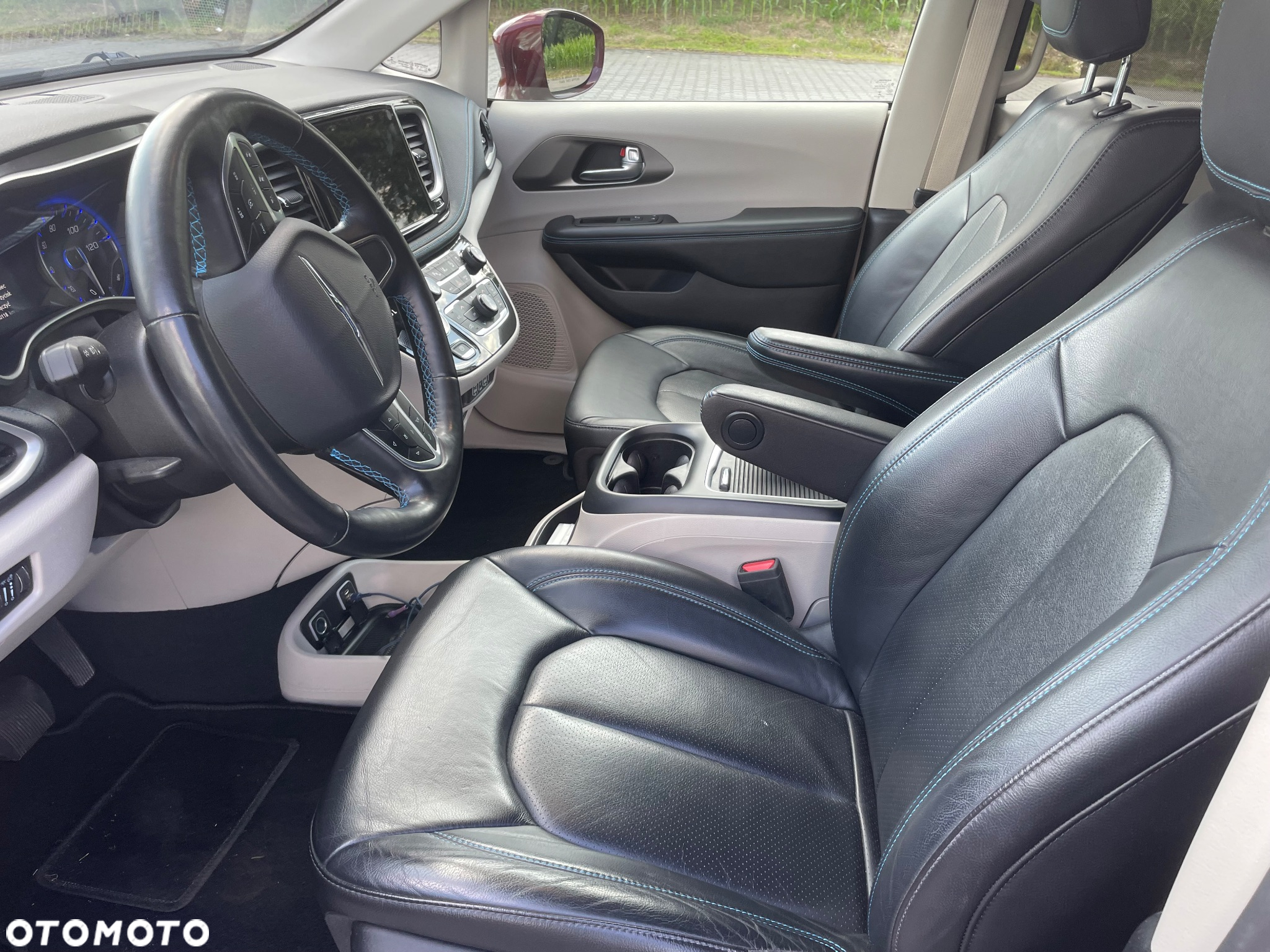 Chrysler Pacifica - 10