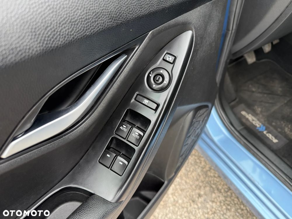 Hyundai ix20 1.4 blue Comfort - 20
