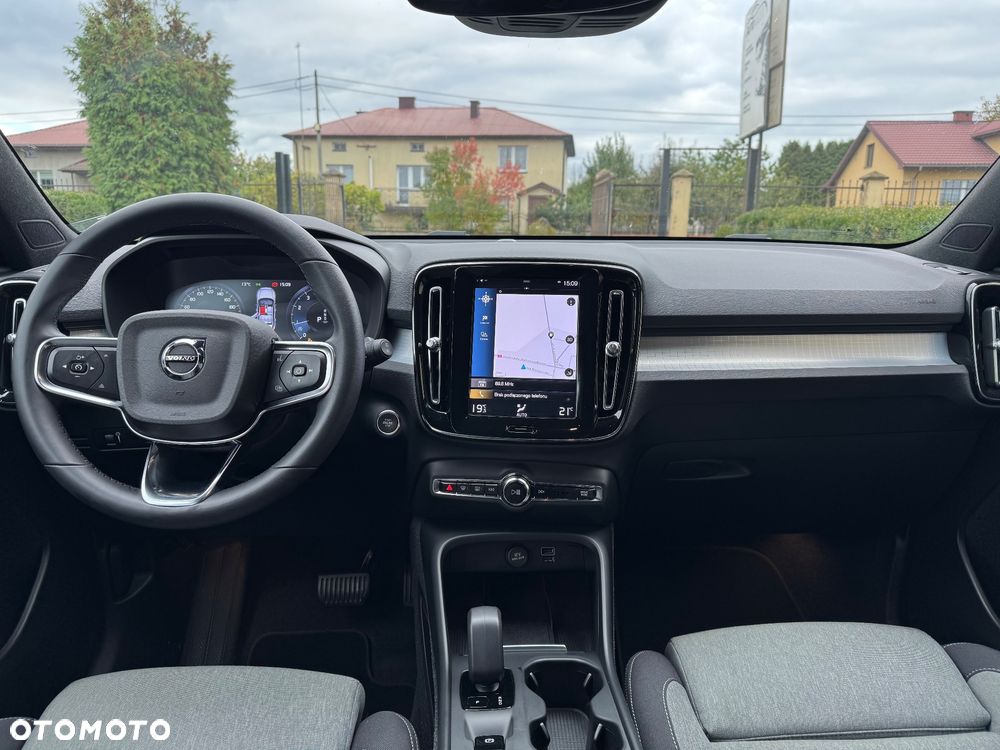 Volvo XC 40 T2 Core - 11
