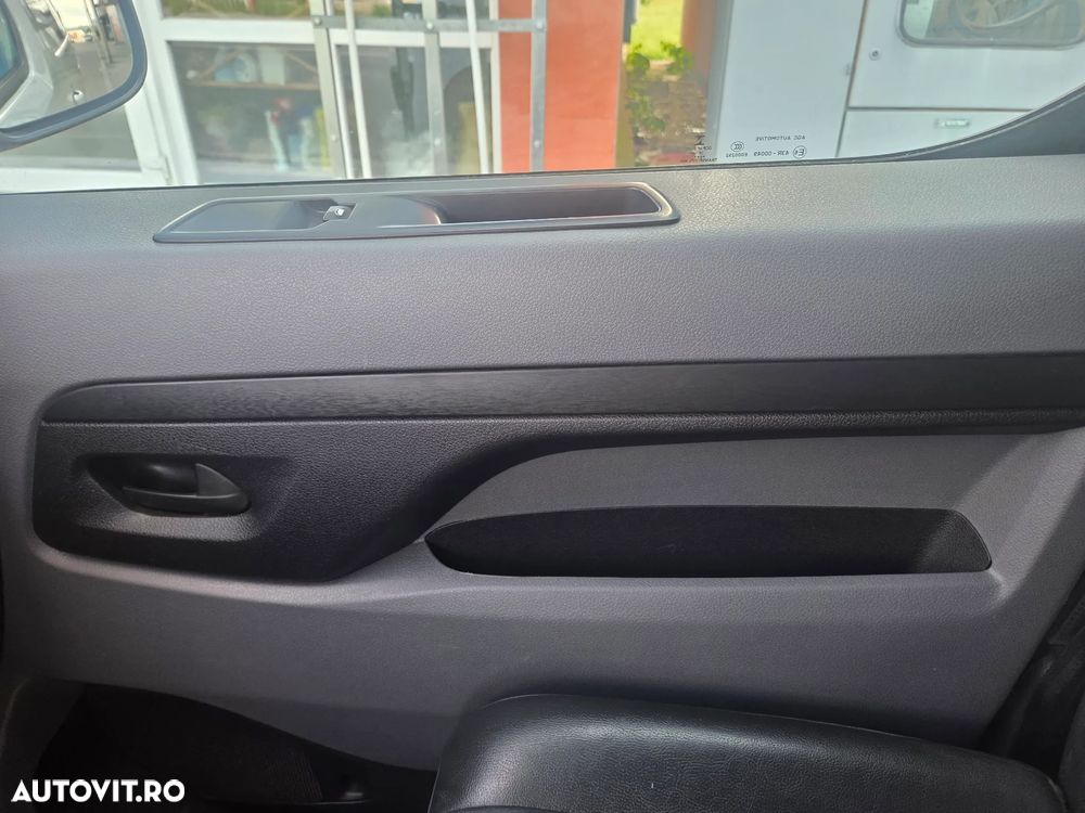 Opel Vivaro 2.0 CDTI 150CP Combi L0H1 (S) Standard - 11