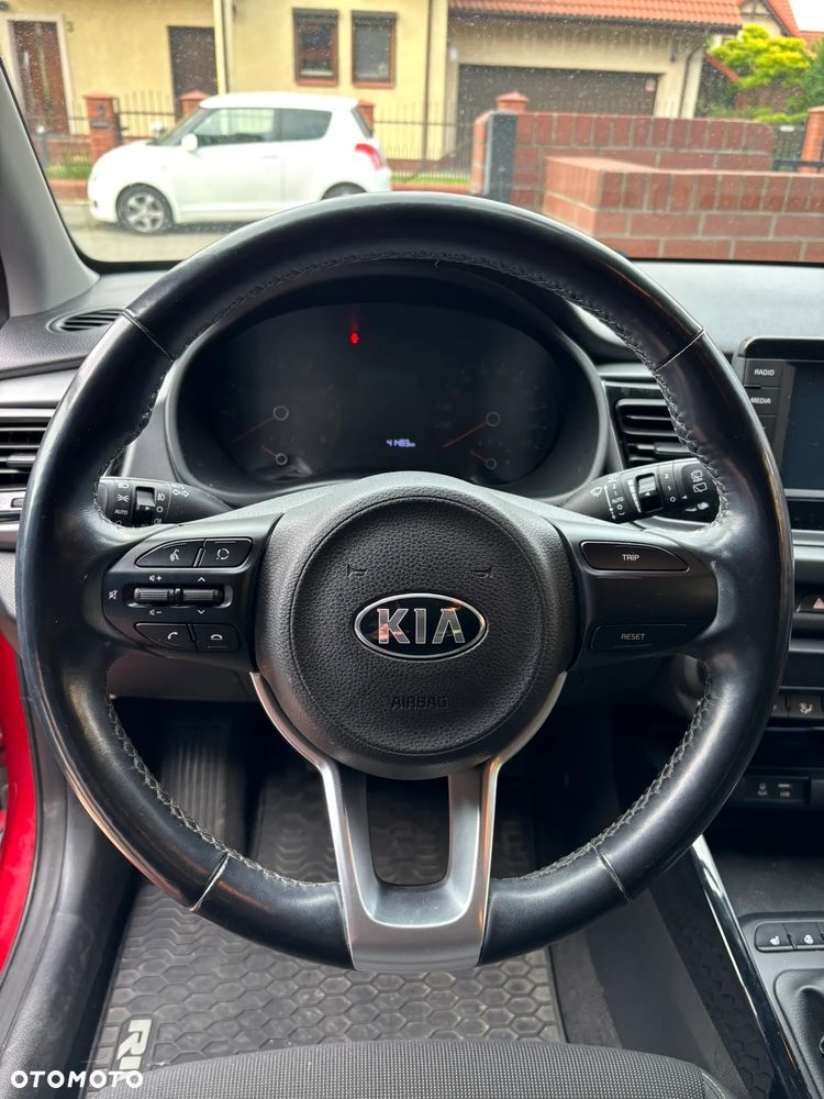 Kia Rio 1.2 L - 10