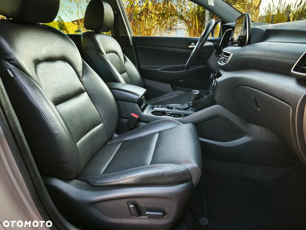 Hyundai Tucson blue 1.6 CRDi 2WD DCT Premium - 23