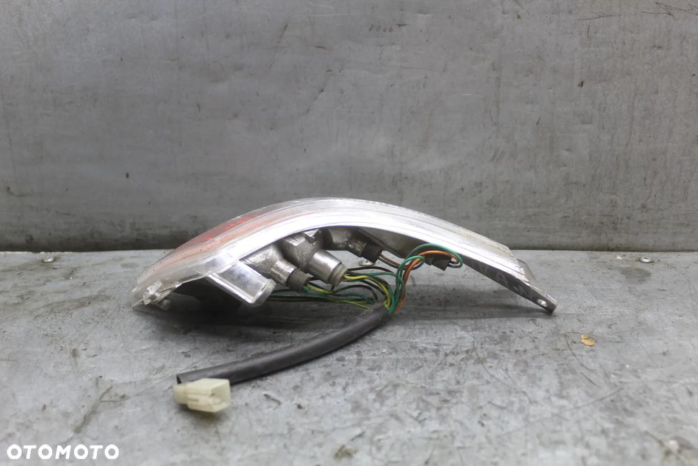 Peugeot Vivacity lampa tył tylna kierunkowskaz klosz - 2