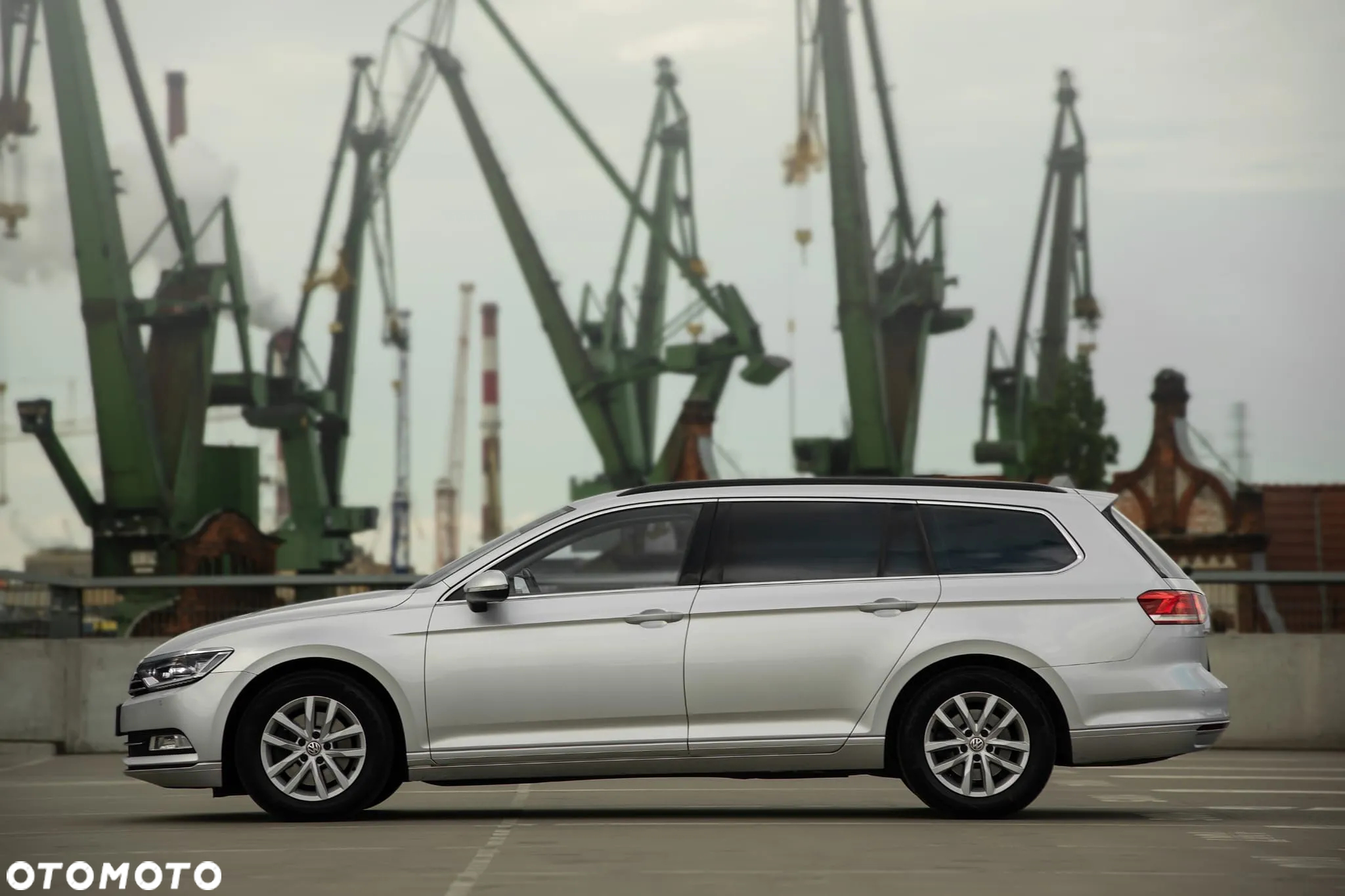 Volkswagen Passat 2.0 TDI BMT Comfortline - 10