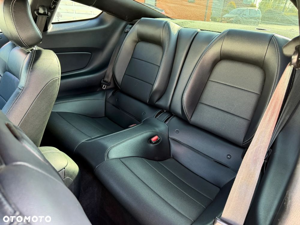 Ford Mustang 2.3 EcoBoost - 19