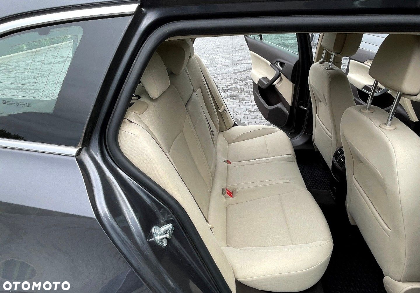 Opel Insignia - 17