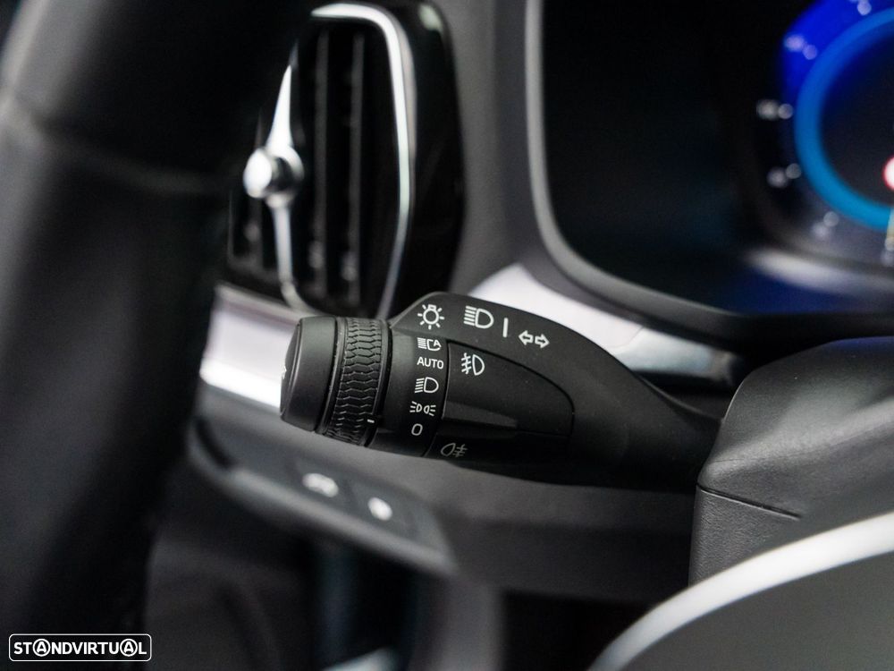 Volvo V60 2.0 T6 AWD TE Essential - 22