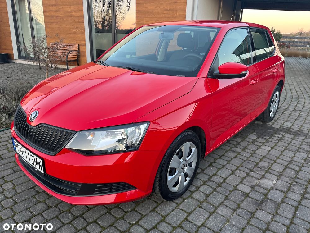 Skoda Fabia 1.0 MPI Cool Edition Red & Grey - 37