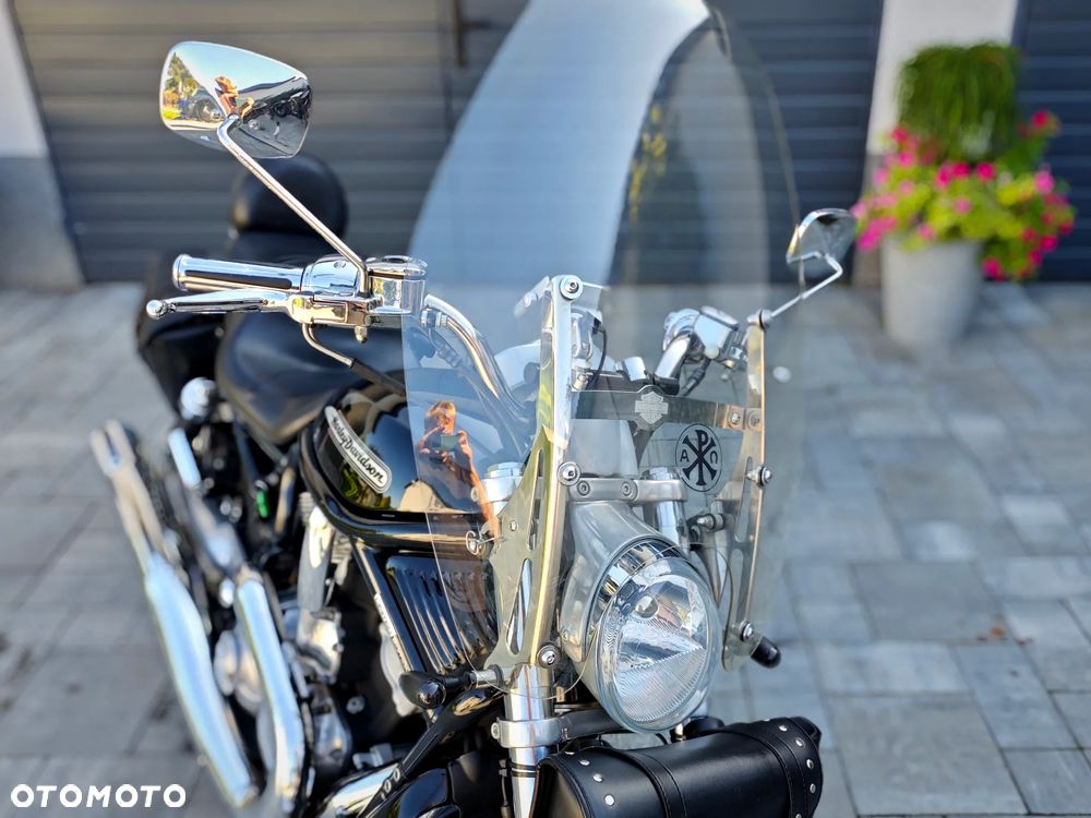 Harley-Davidson V-Rod Street Rod - 33