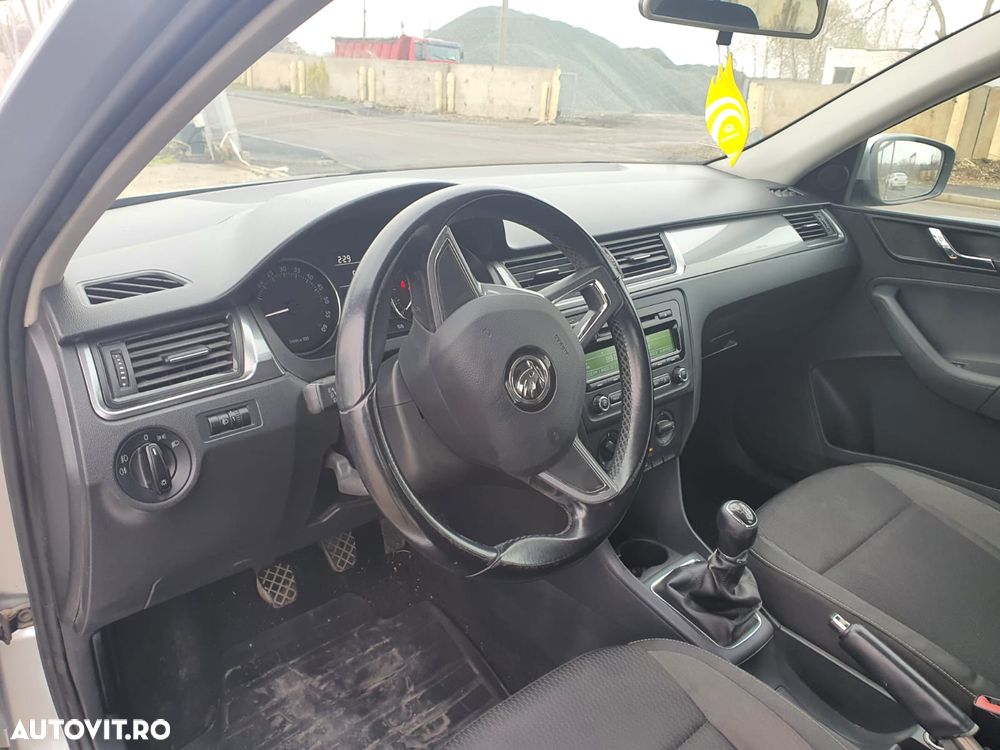 Skoda RAPID 1.6 TDI Ambition - 12